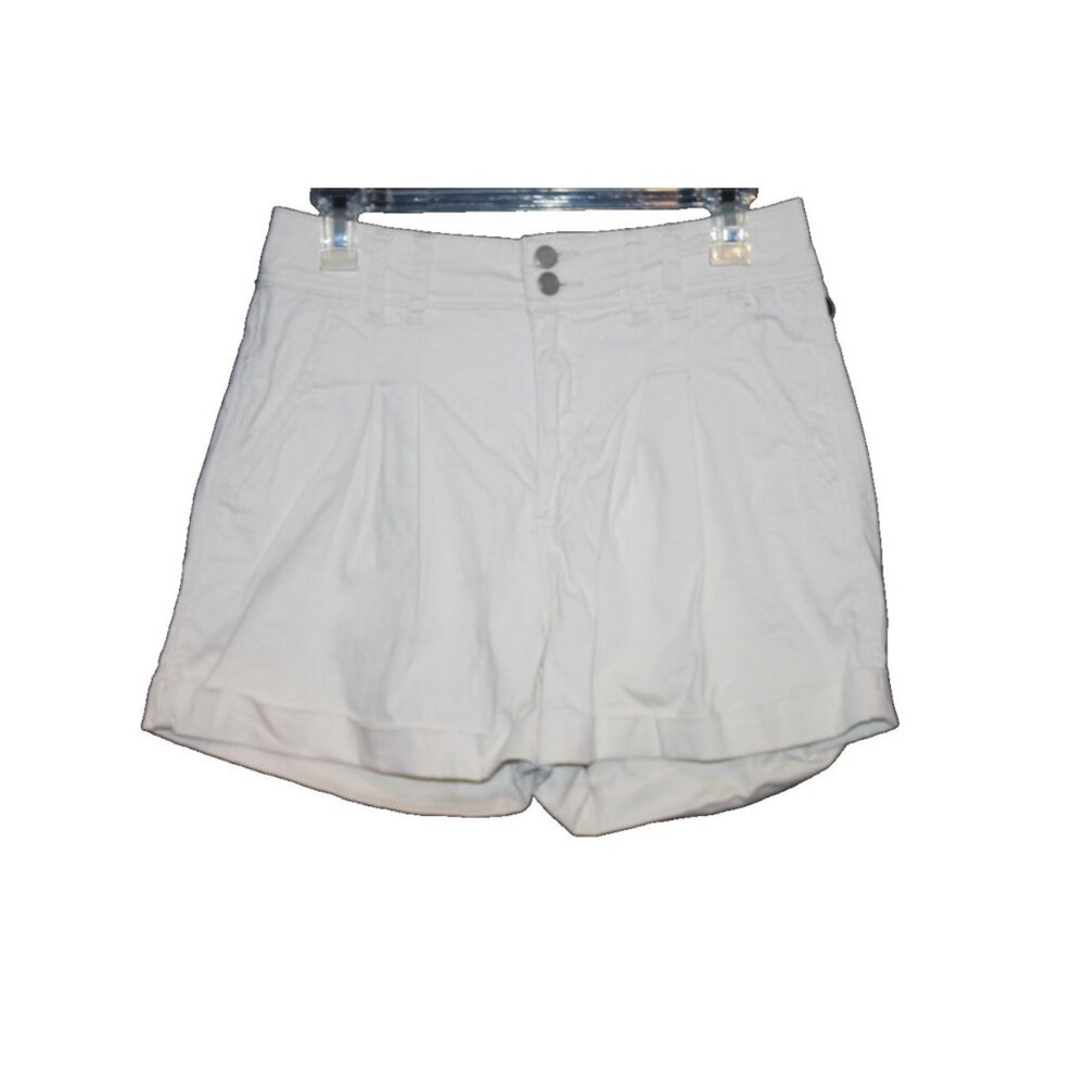 BKE Women's Ivory Beige Mom Pleated Front Shorts Size 29 Stretch